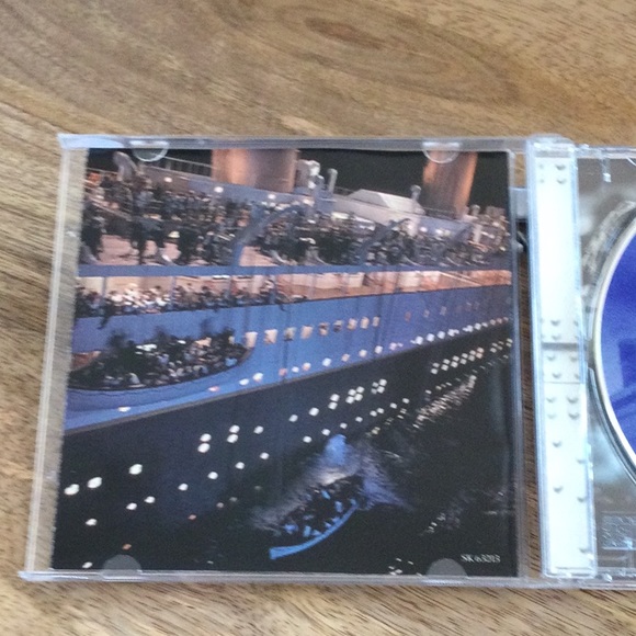 Titanic Movie Soundtrack CD - Picture 3 of 5